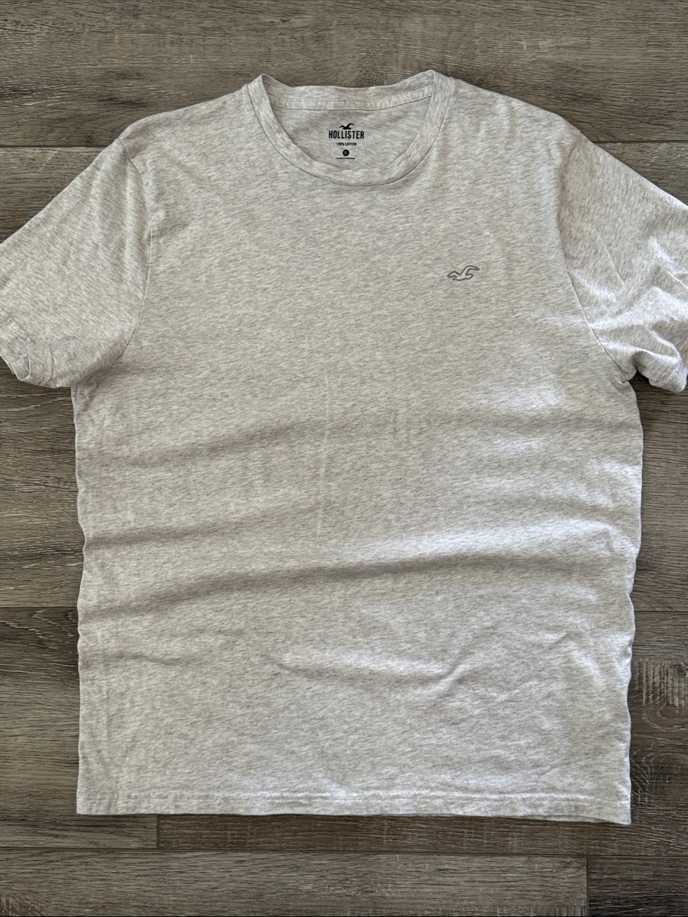 Hollister Men's Heather Light Gray Crew Tee 100% cotton